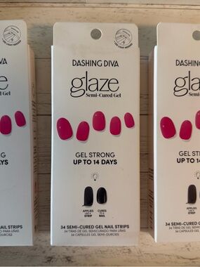 Glaze Semi-Cured Gel Nail Strips - GCM27 Magenta Madness